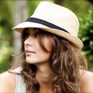 FEDORA TAN WOVEN HAT